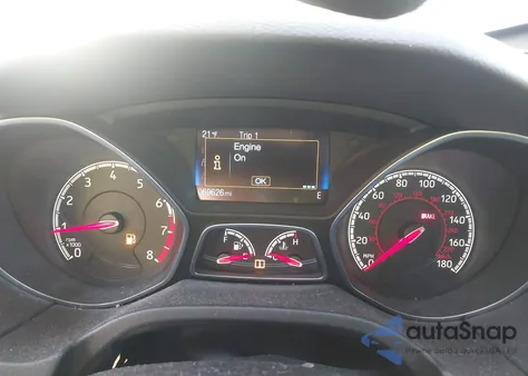 2018 Ford Focus St z USA, uszkodzony, nr VIN 1FADP3L97JL255257